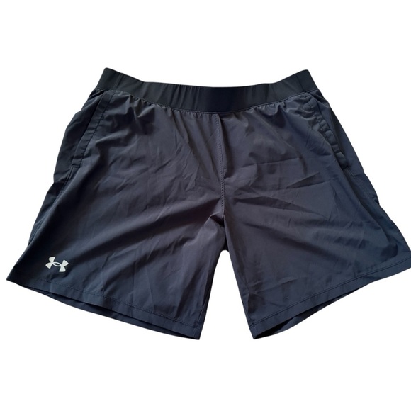 Men’s Under Armor Shorts Fitted Size 2XL Black  Heatgear SpeedPocket EUC - Picture 1 of 4